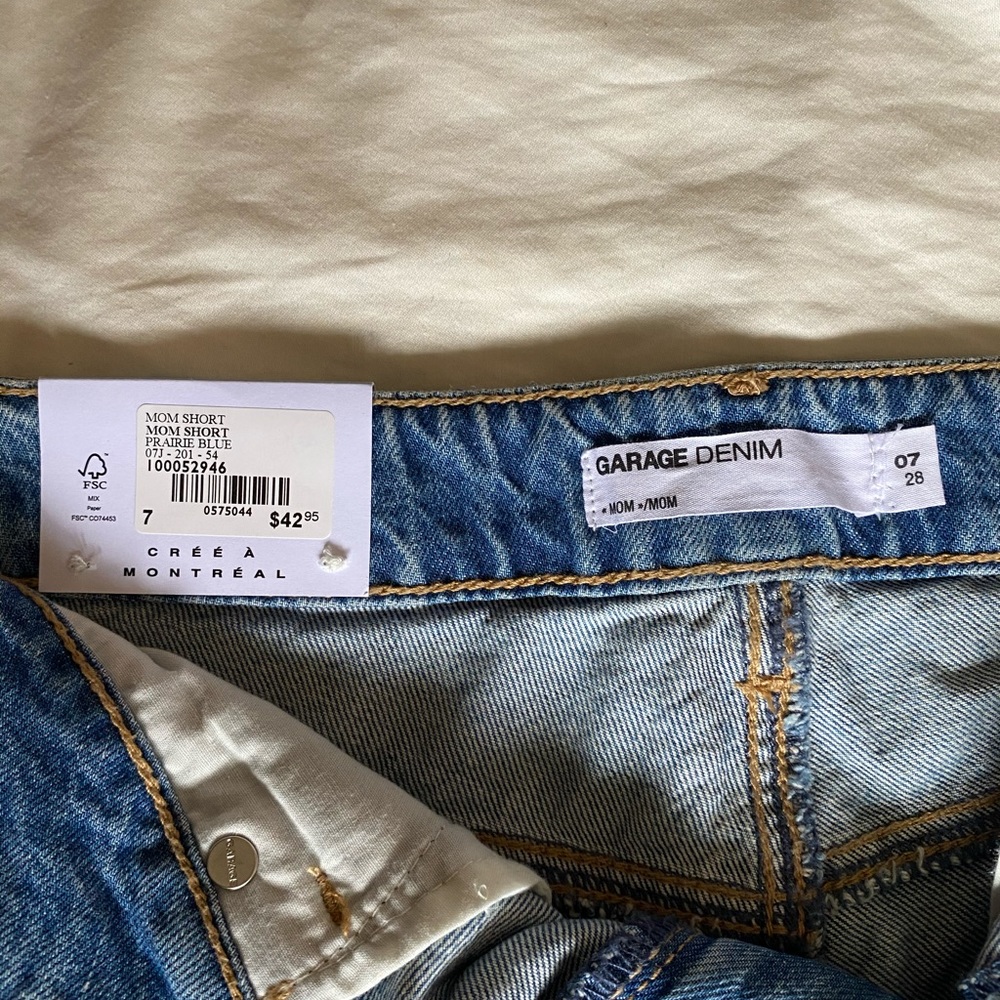 Denim Mom jean shorts! - Picture 2 of 3
